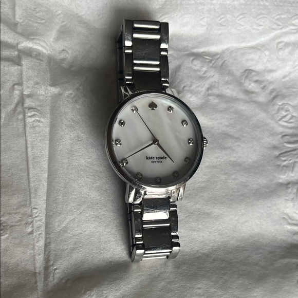 Kate Spade Silver Watch 0006 Women's Silver Stainless Analog Dial Quartz HME484 - Picture 1 of 4